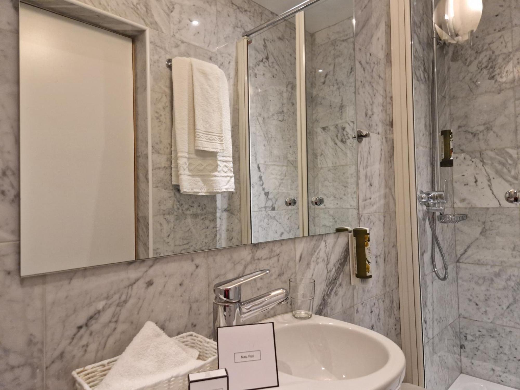 Hotel Athmos La Chaux De Fonds Zewnętrze zdjęcie